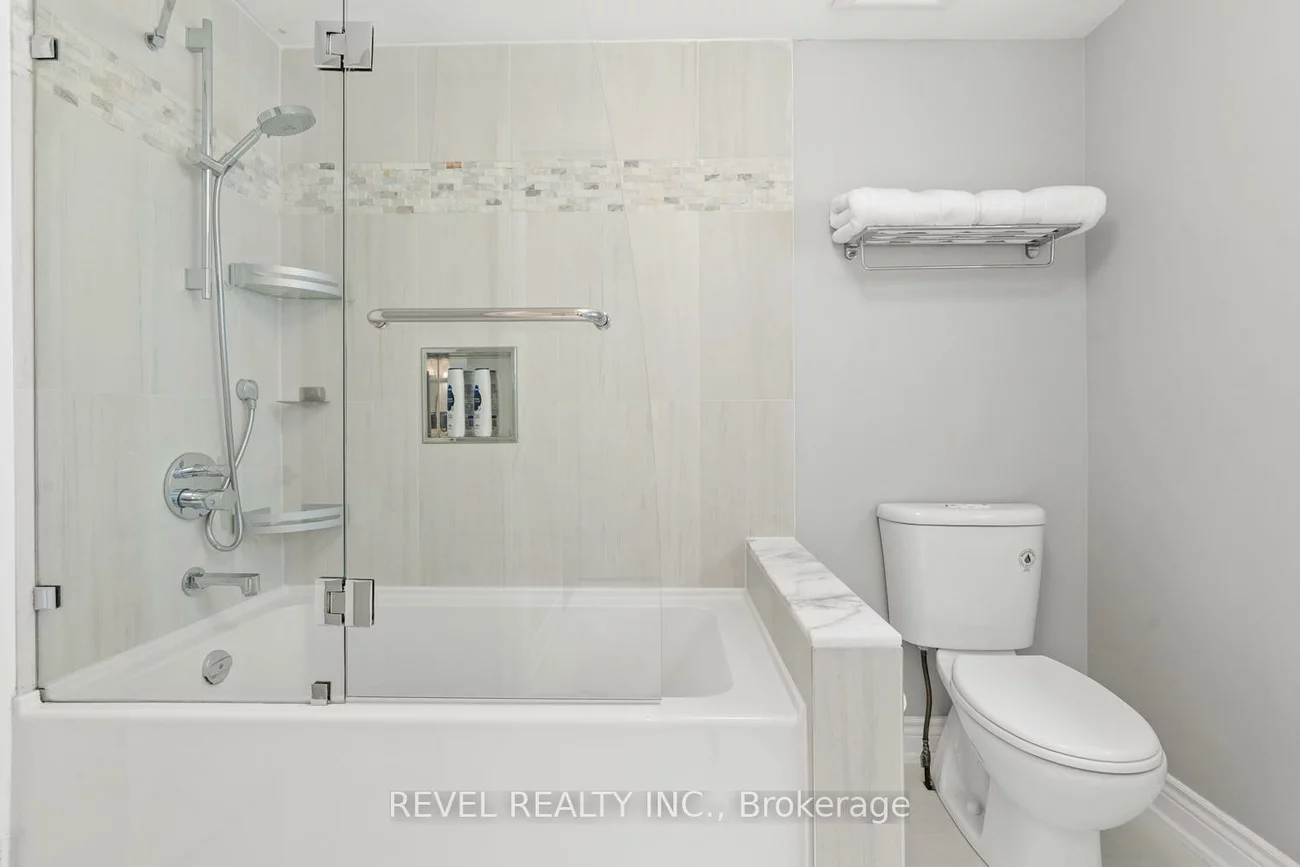 35, Bigham, Eringate-Centennial-West Deane, Toronto