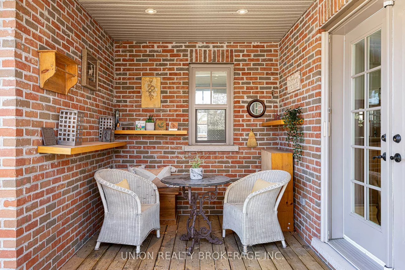 2, Hilo, Long Branch, Toronto