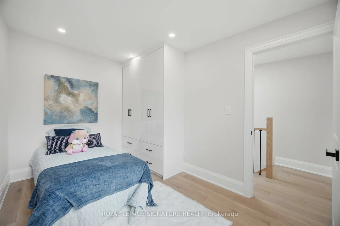 241, Maria, Junction Area, Toronto