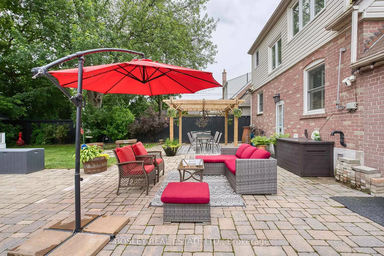 23, Farnsworth, Humberlea-Pelmo Park W4, Toronto