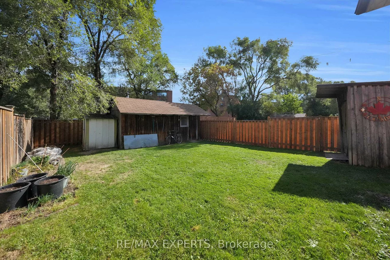 75, St Lucie, Humbermede, Toronto