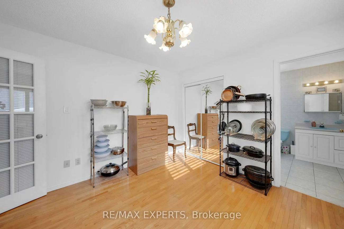 75, St Lucie, Humbermede, Toronto