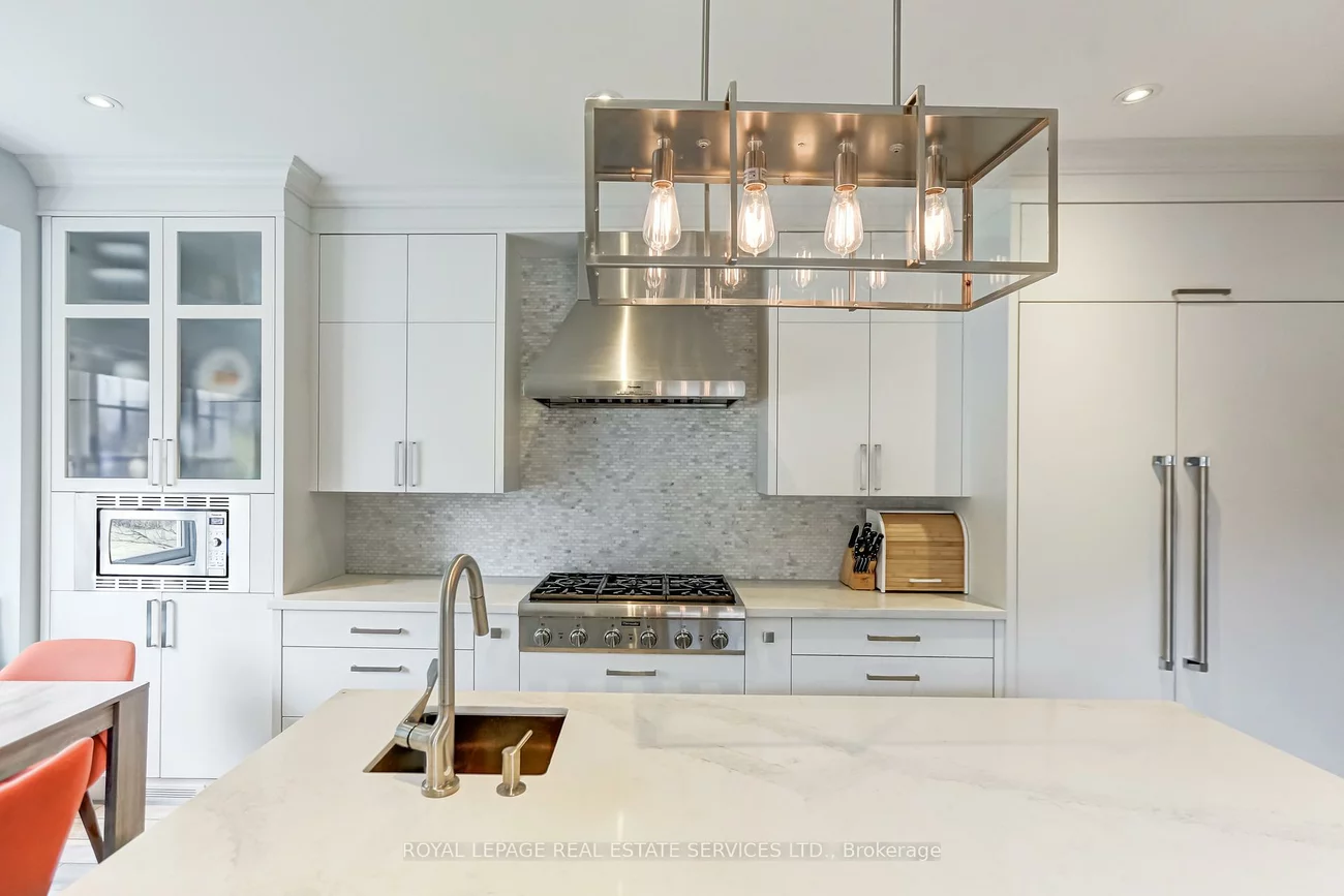 34, Lambeth, Edenbridge-Humber Valley, Toronto