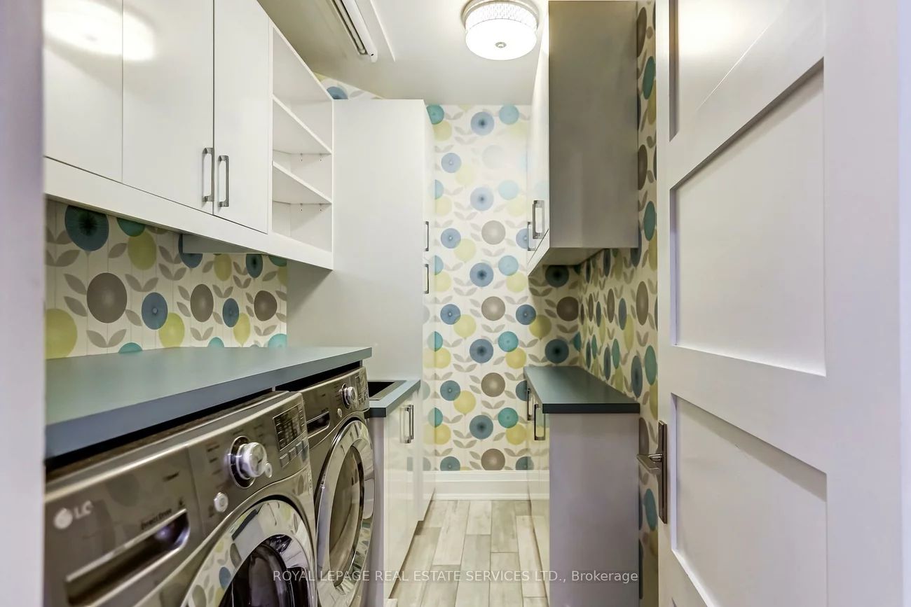 34, Lambeth, Edenbridge-Humber Valley, Toronto