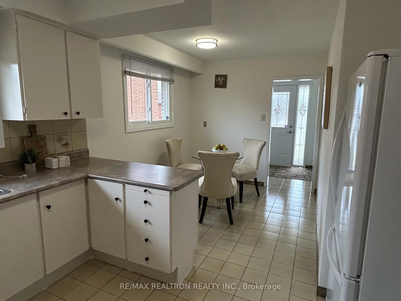 33, Islay, Humbermede, Toronto