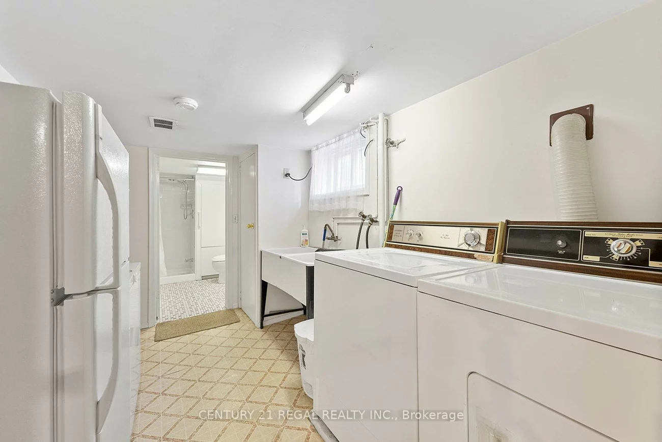 191, Alderbrae, Alderwood, Toronto