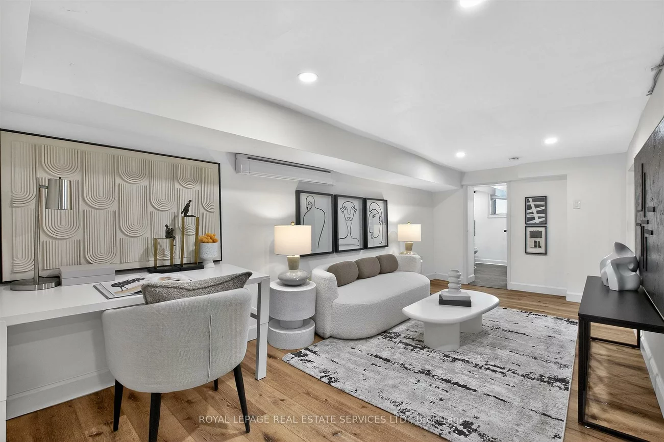 102, Gothic, High Park North, Toronto