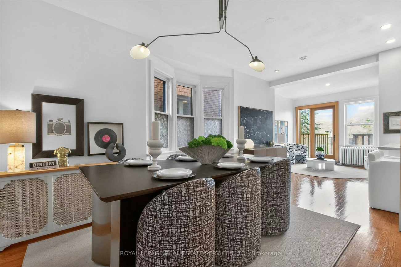 102, Gothic, High Park North, Toronto