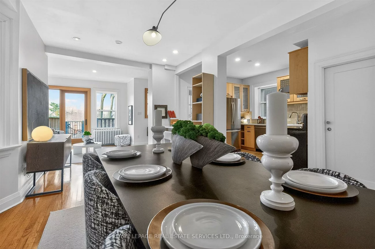 102, Gothic, High Park North, Toronto