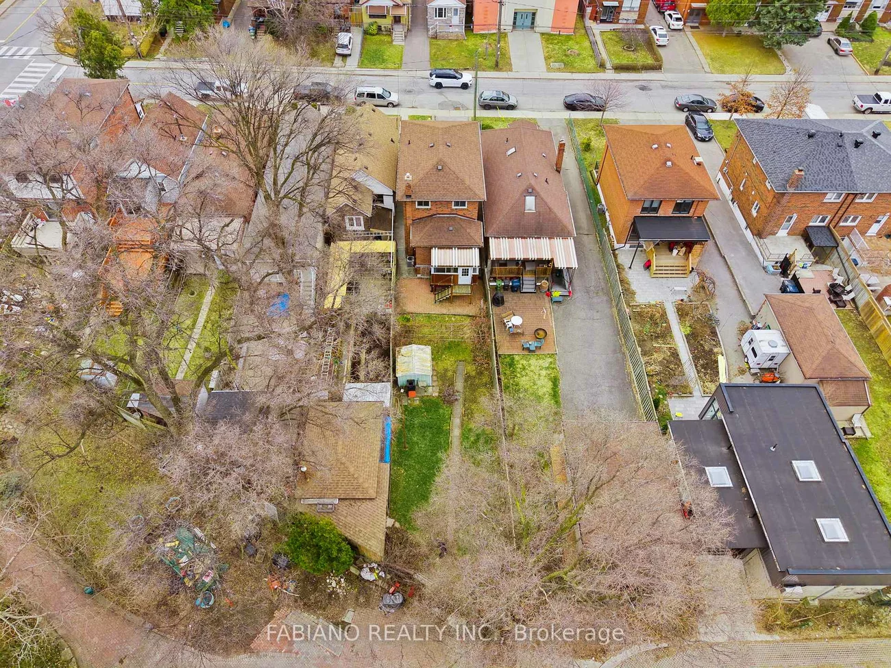 80, Cayuga, Rockcliffe-Smythe, Toronto