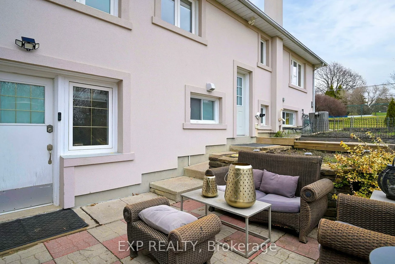 25, McManus, Kingsview Village-The Westway, Toronto