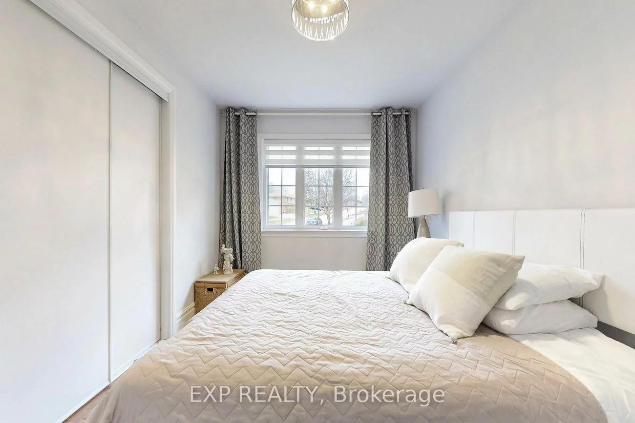 25, McManus, Kingsview Village-The Westway, Toronto