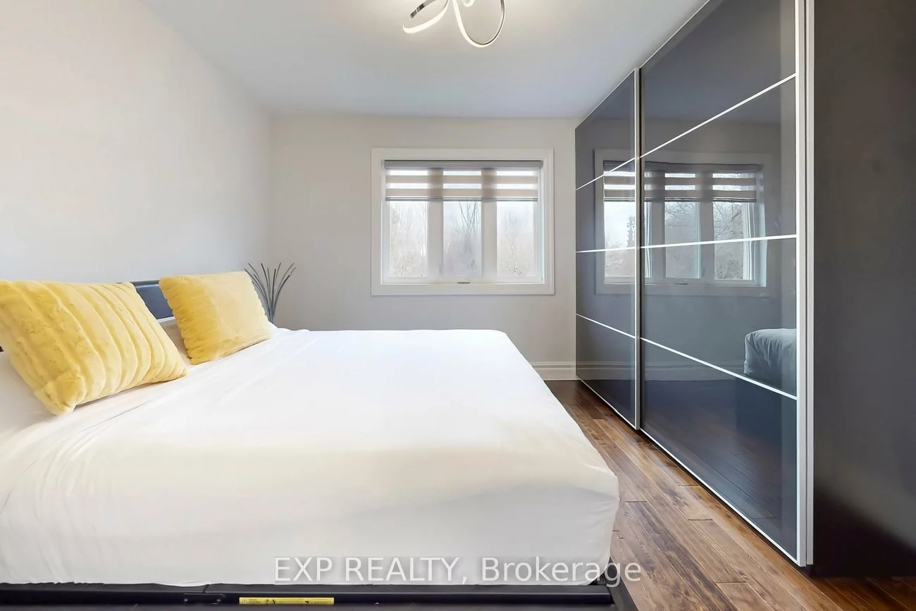 25, McManus, Kingsview Village-The Westway, Toronto