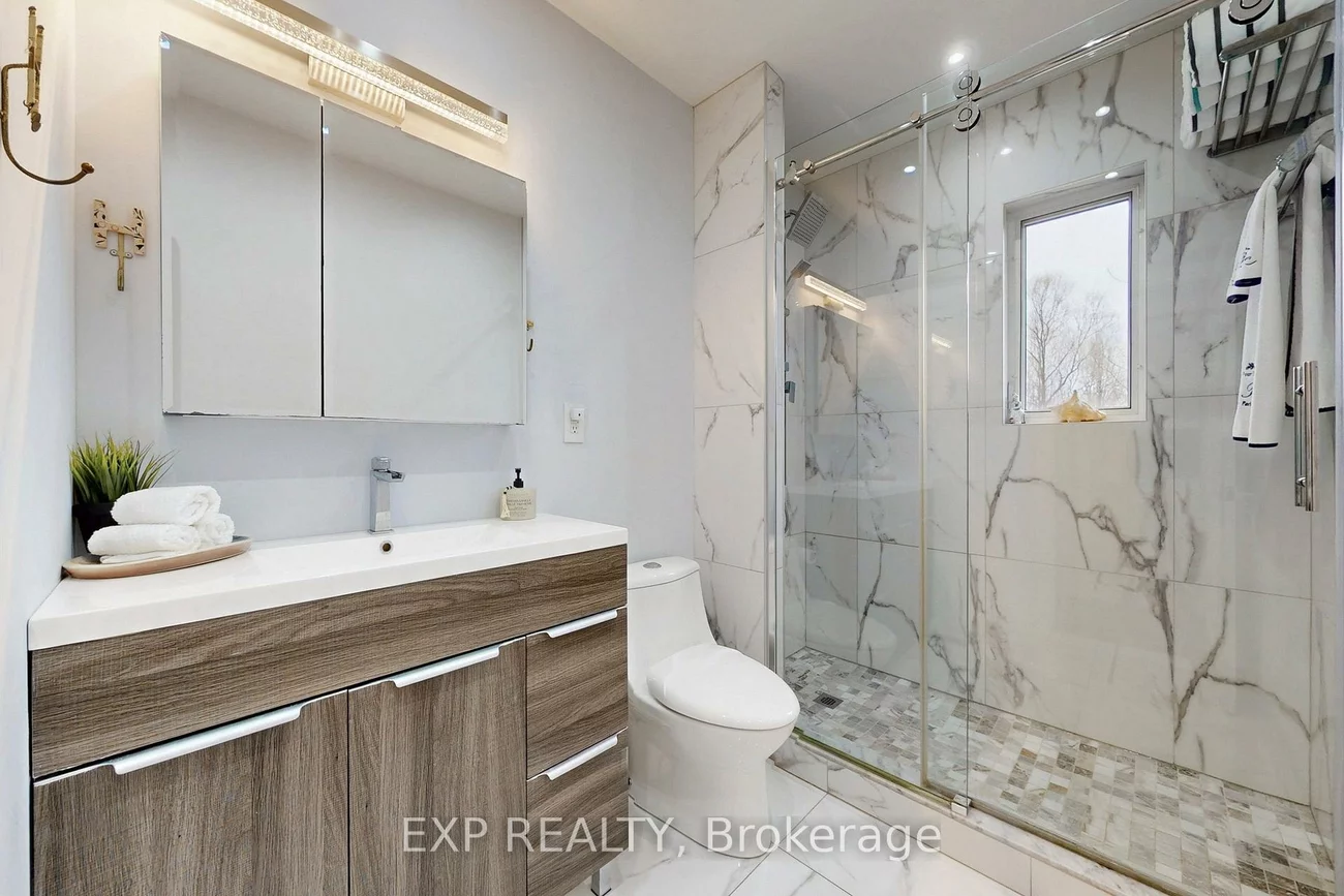 25, McManus, Kingsview Village-The Westway, Toronto