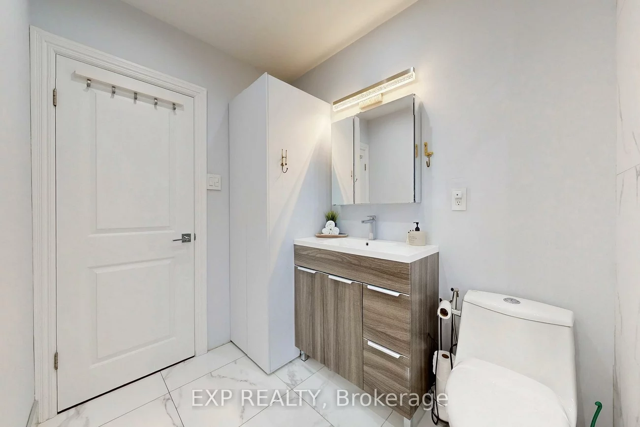 25, McManus, Kingsview Village-The Westway, Toronto