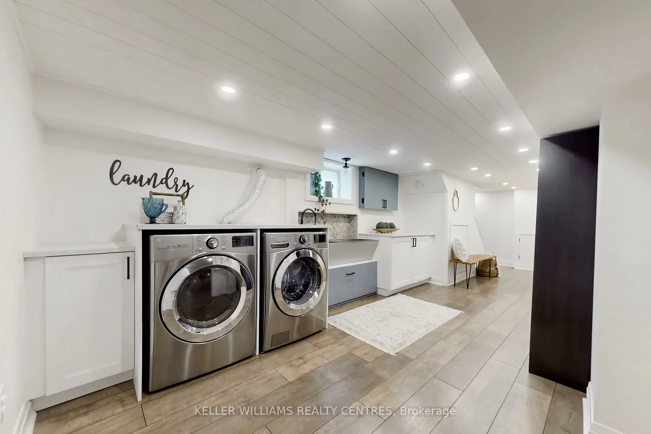 23, Thirteenth, New Toronto, Toronto