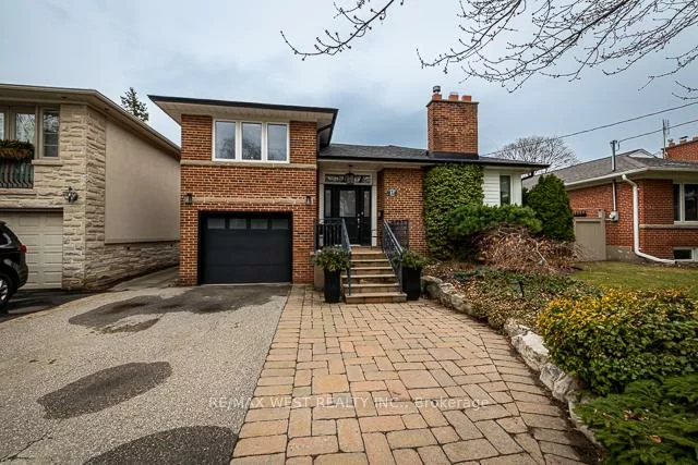 17, Saybrook, Stonegate-Queensway, Toronto