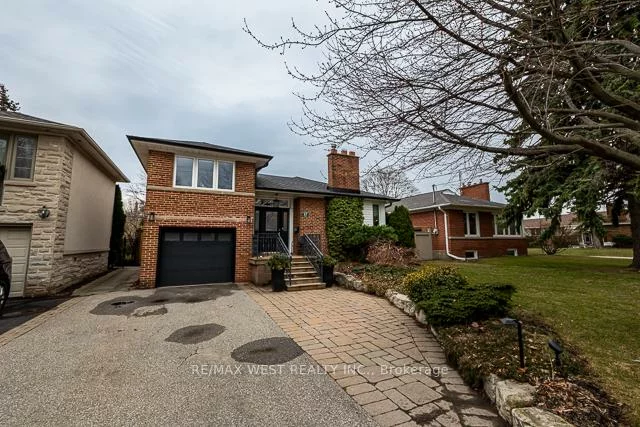 17, Saybrook, Stonegate-Queensway, Toronto