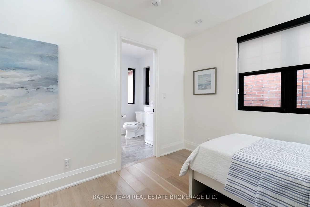 264, Pacfic, High Park North, Toronto