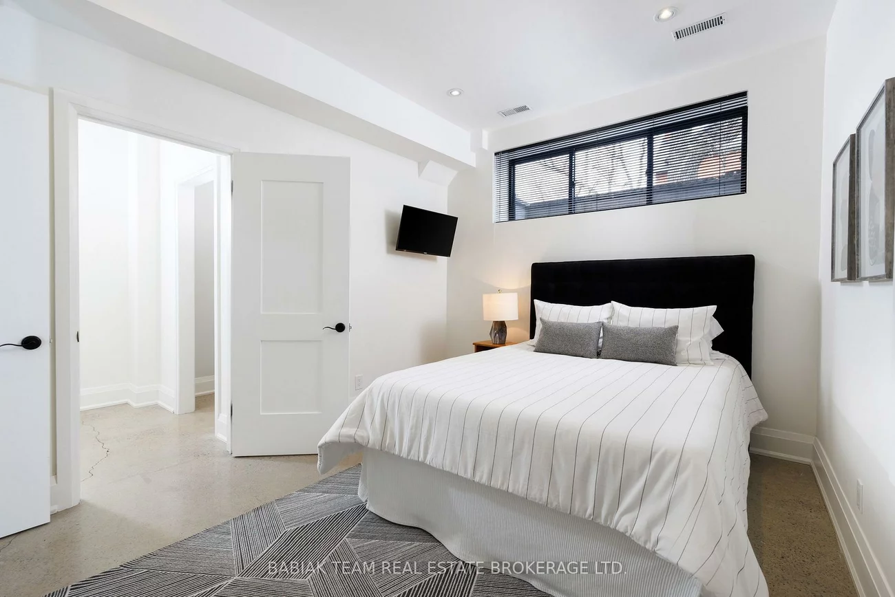 264, Pacfic, High Park North, Toronto