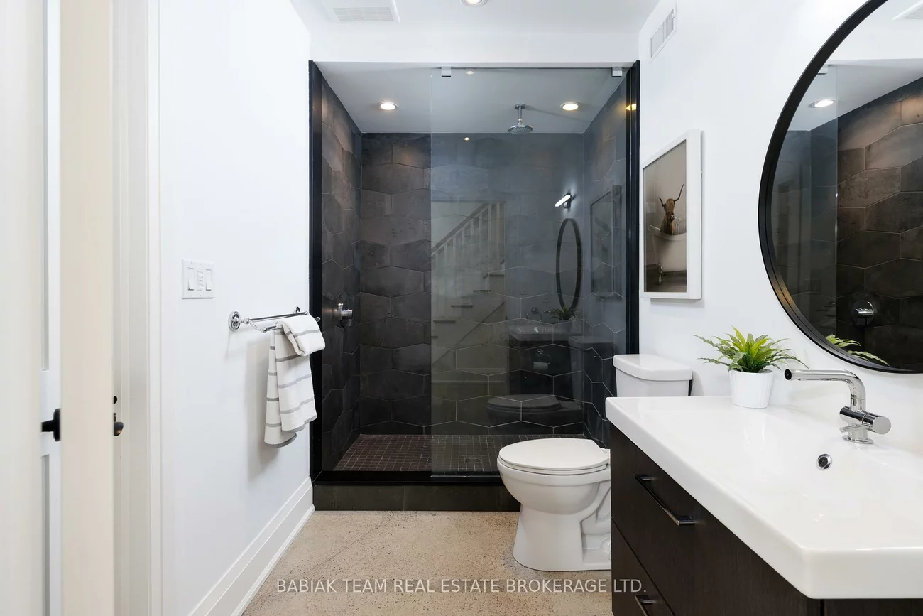 264, Pacfic, High Park North, Toronto