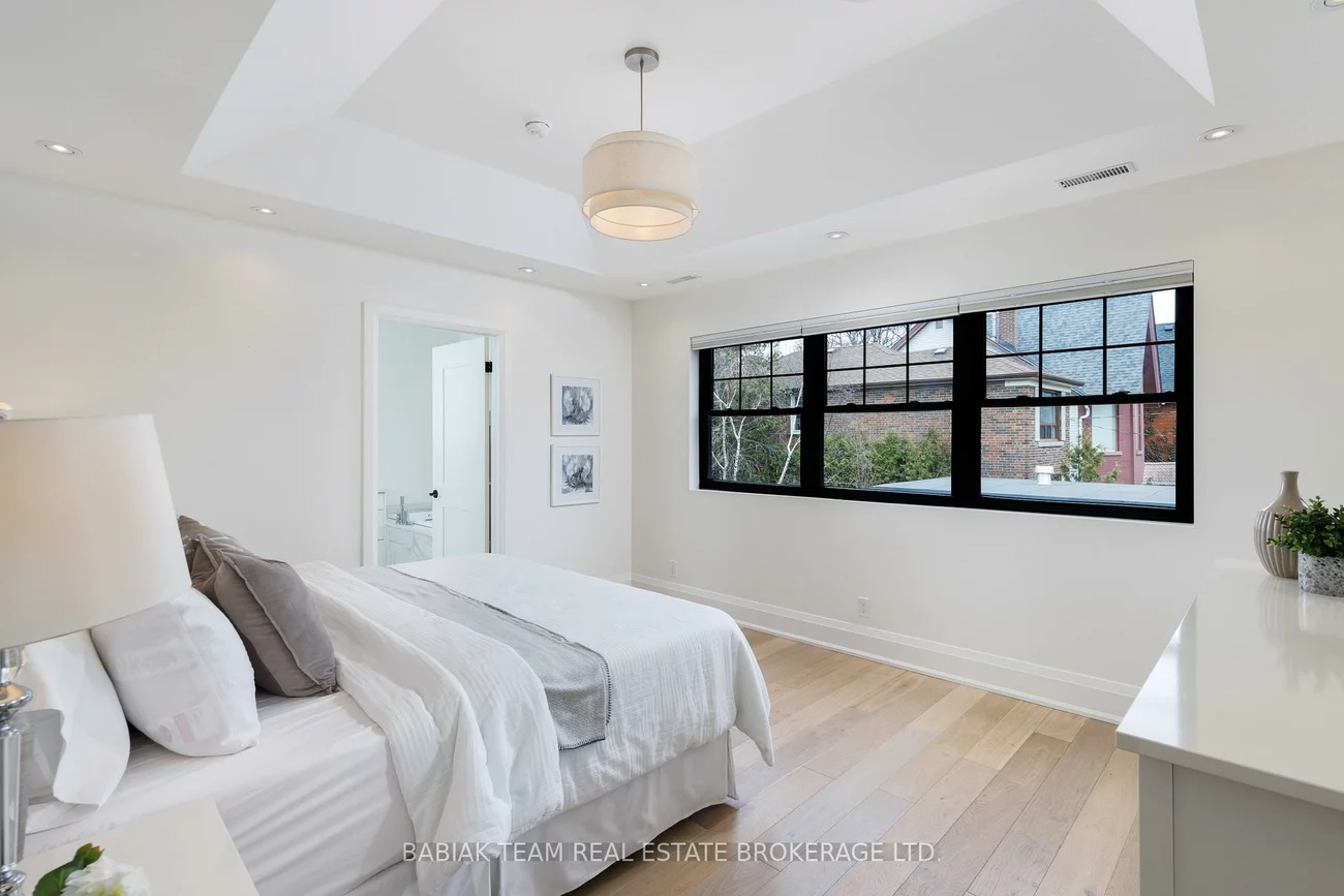 264, Pacfic, High Park North, Toronto