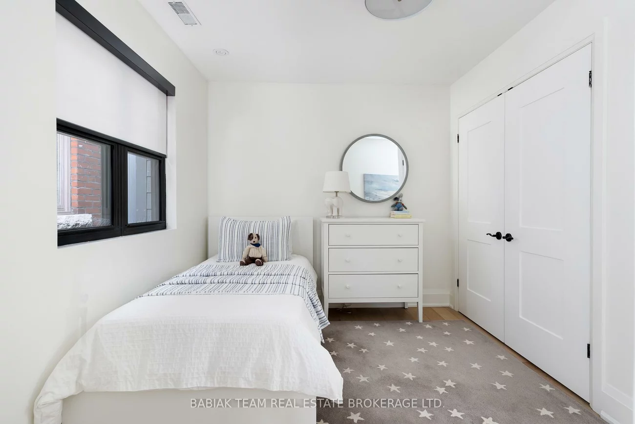 264, Pacfic, High Park North, Toronto