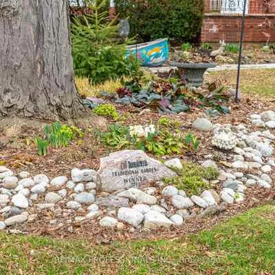 15, Twenty-Seventh, Long Branch, Toronto