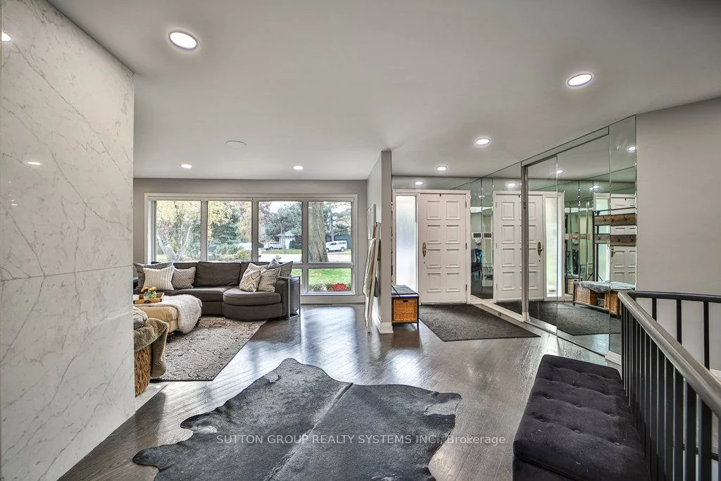 3, Twyford, Princess-Rosethorn, Toronto