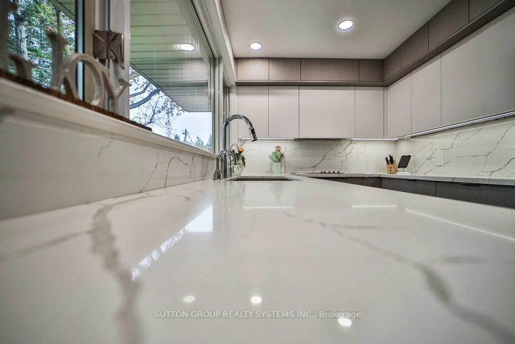 3, Twyford, Princess-Rosethorn, Toronto