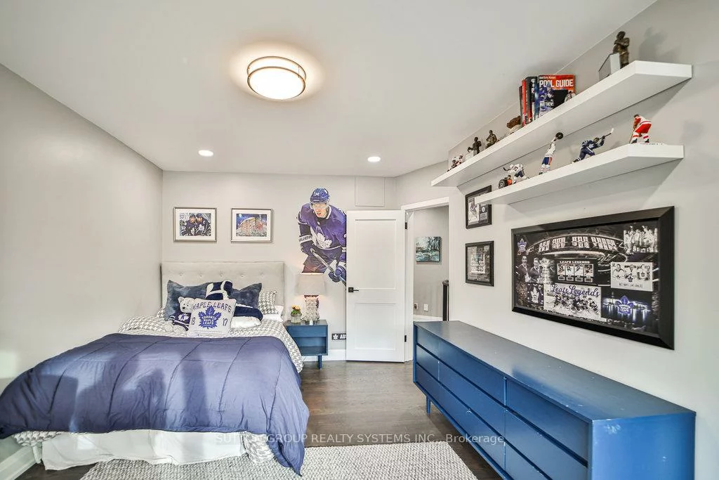 3, Twyford, Princess-Rosethorn, Toronto