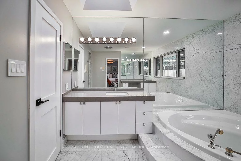 3, Twyford, Princess-Rosethorn, Toronto