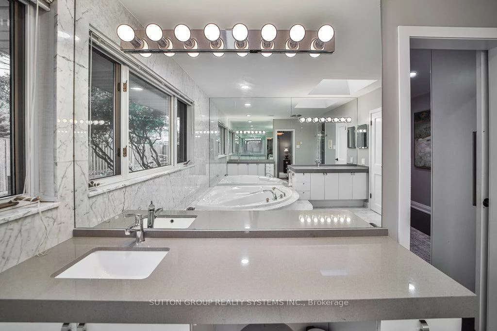 3, Twyford, Princess-Rosethorn, Toronto