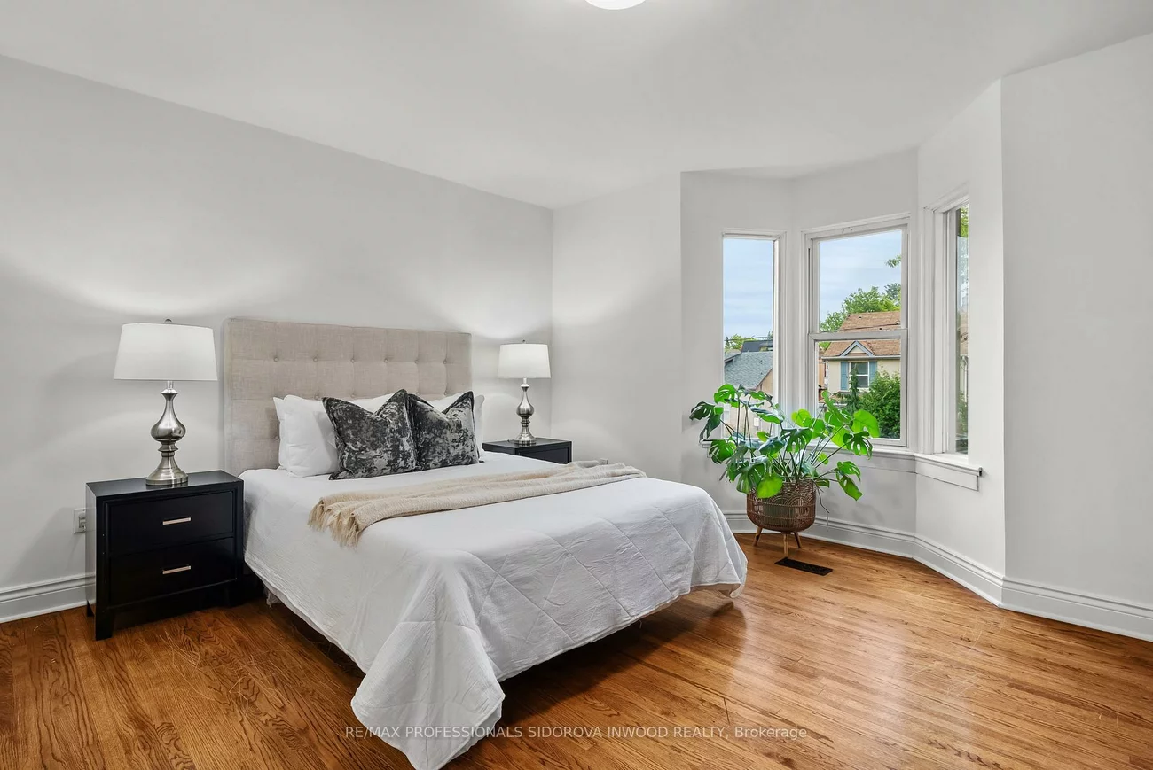 224, Gilmour, Junction Area, Toronto