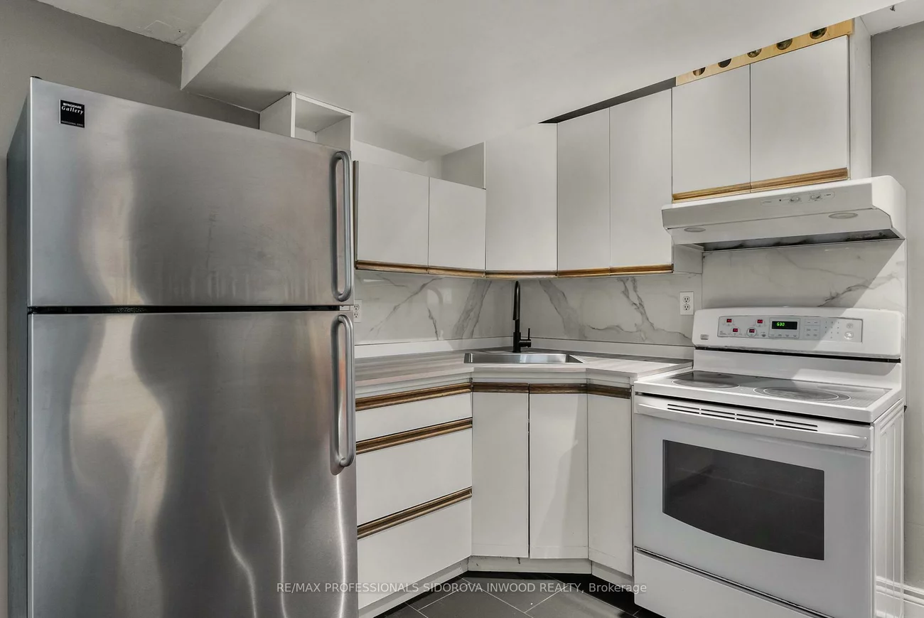 224, Gilmour, Junction Area, Toronto