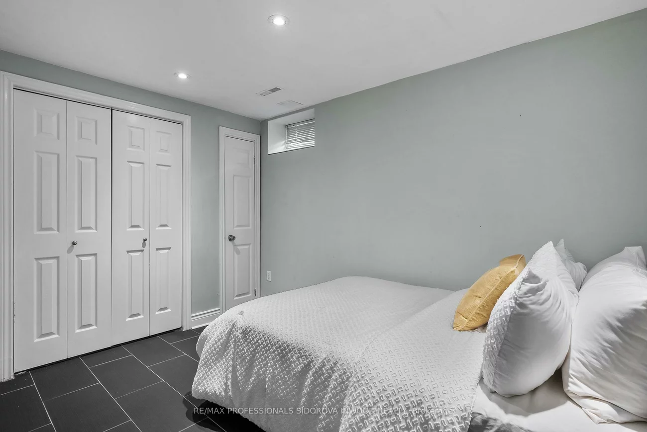224, Gilmour, Junction Area, Toronto