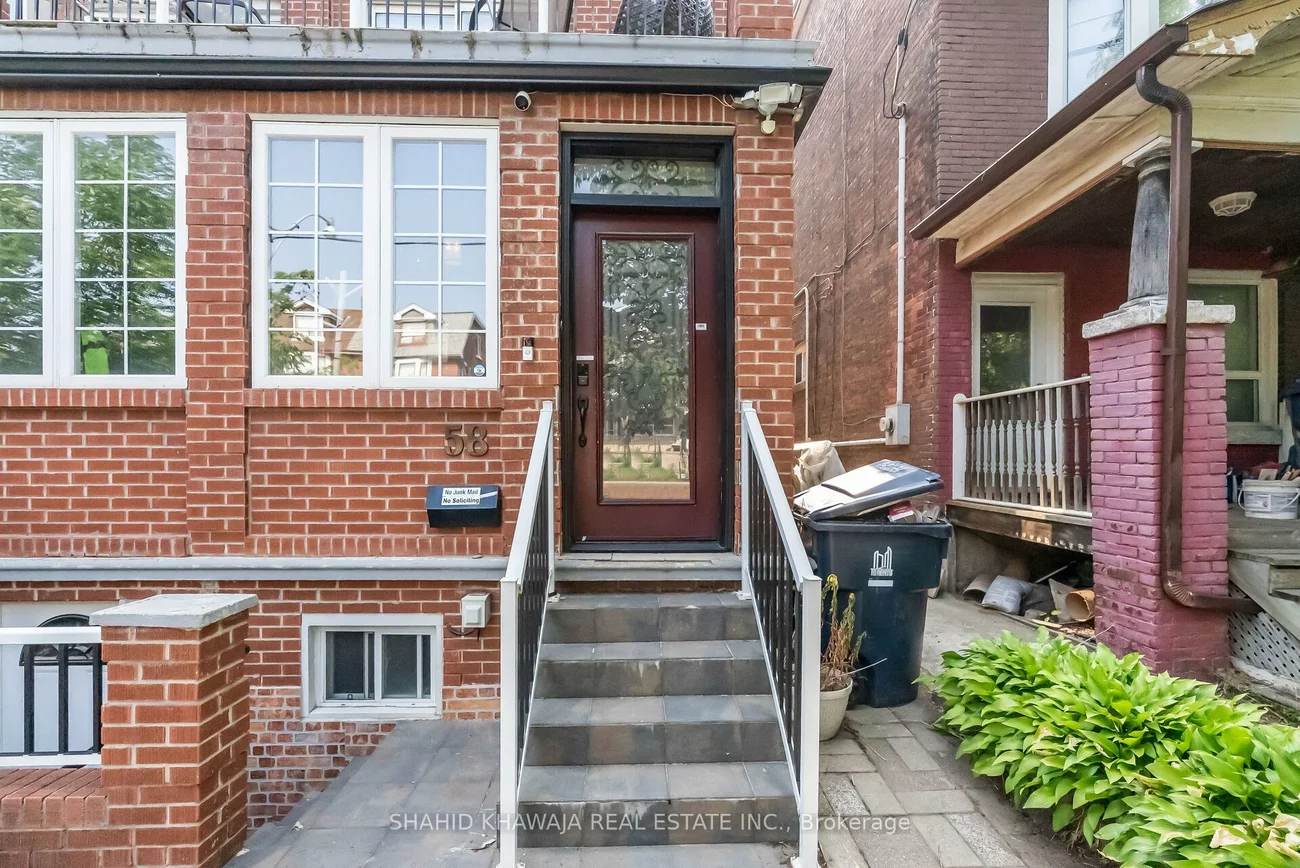 58, Pauline, Dovercourt-Wallace Emerson-Junction, Toronto