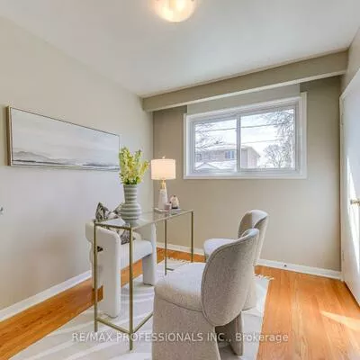 270, Wellesworth, Eringate-Centennial-West Deane, Toronto