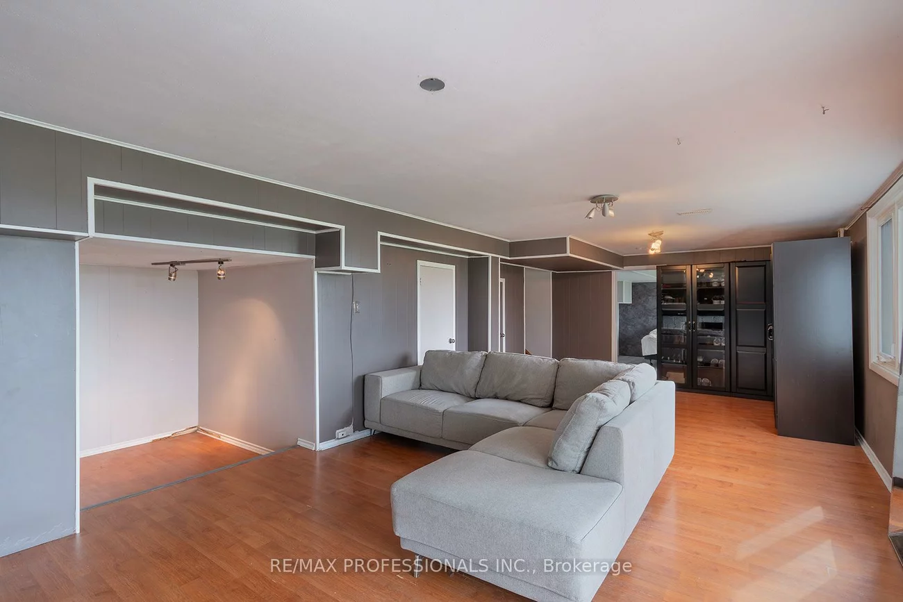 315, Markland, Markland Wood, Toronto