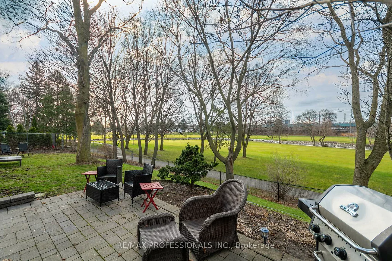 315, Markland, Markland Wood, Toronto