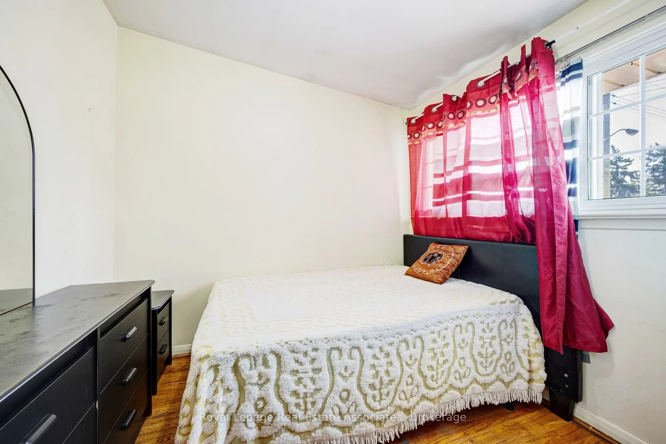 8, Caulfield, Elms-Old Rexdale, Toronto