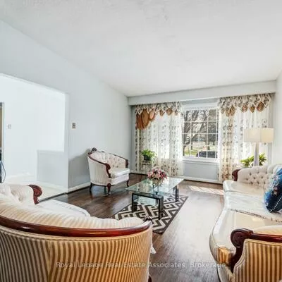 8, Caulfield, Elms-Old Rexdale, Toronto