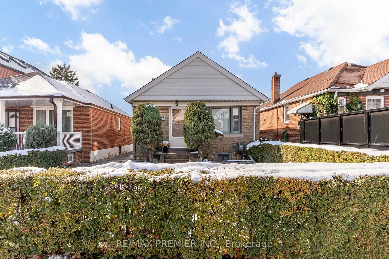 52, Richardson, Beechborough-Greenbrook, Toronto