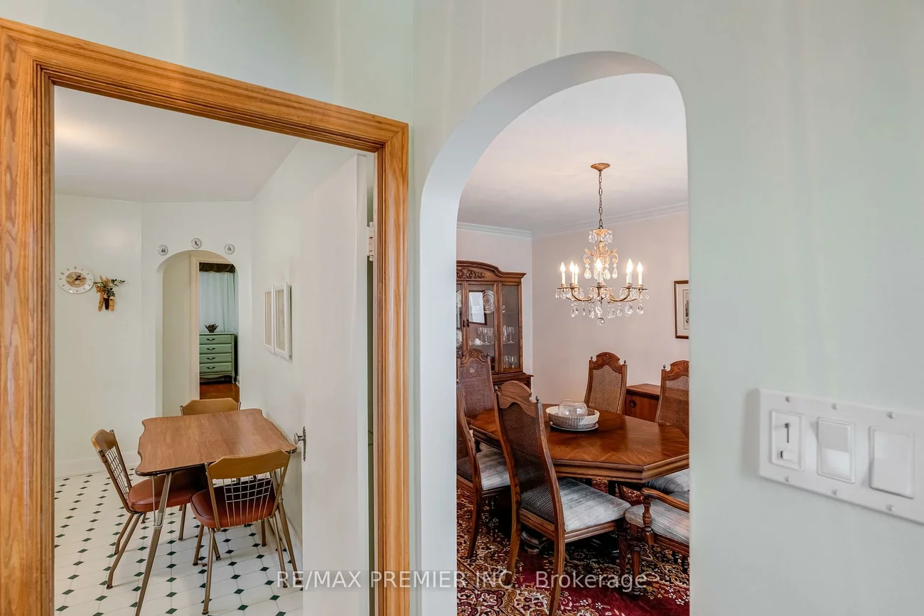 52, Richardson, Beechborough-Greenbrook, Toronto