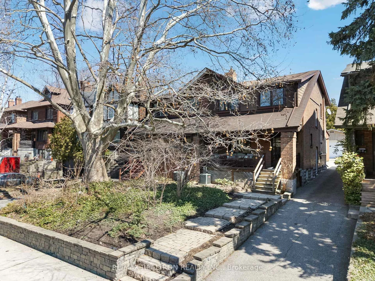 105, Springmount, Corso Italia-Davenport, Toronto