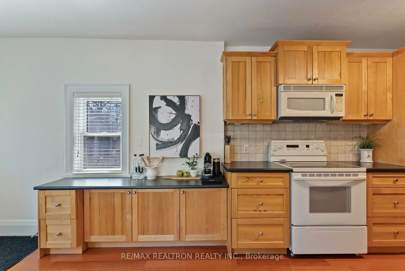 105, Springmount, Corso Italia-Davenport, Toronto