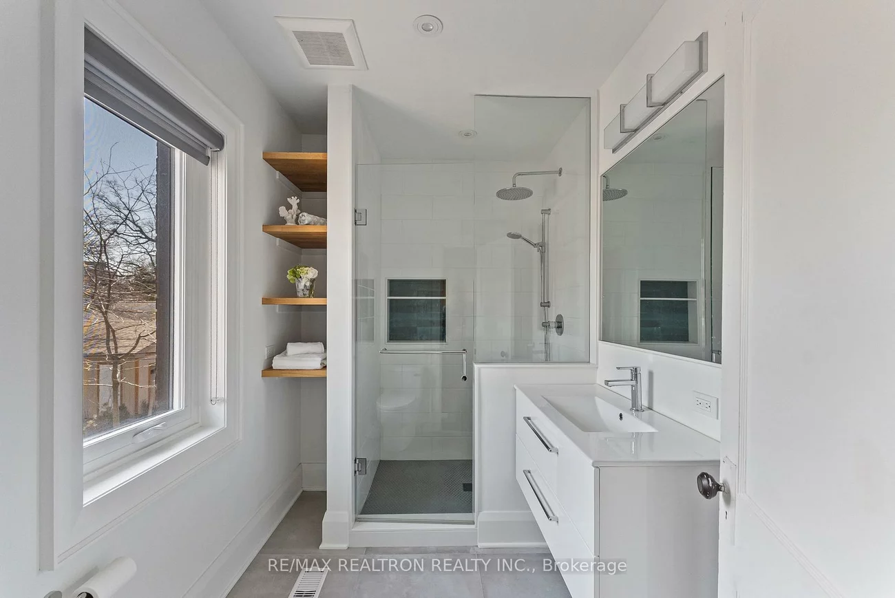 105, Springmount, Corso Italia-Davenport, Toronto