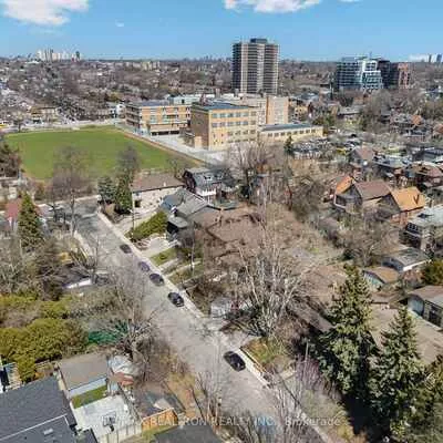 105, Springmount, Corso Italia-Davenport, Toronto