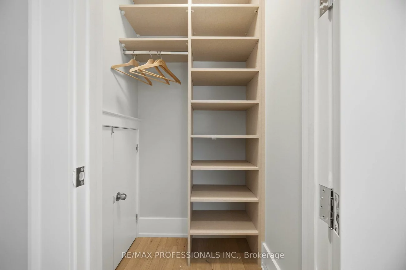 466, The Kingsway, Princess-Rosethorn, Toronto