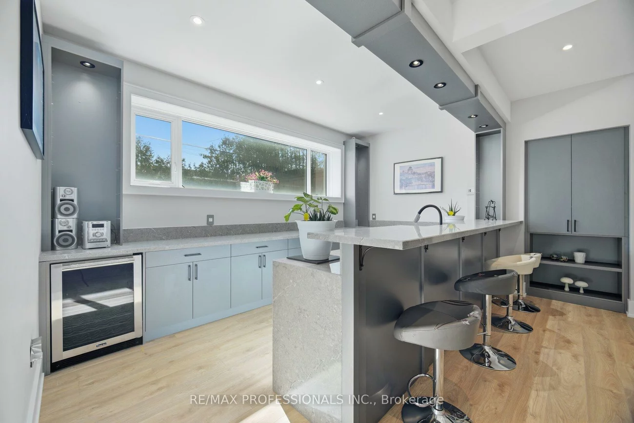 466, The Kingsway, Princess-Rosethorn, Toronto